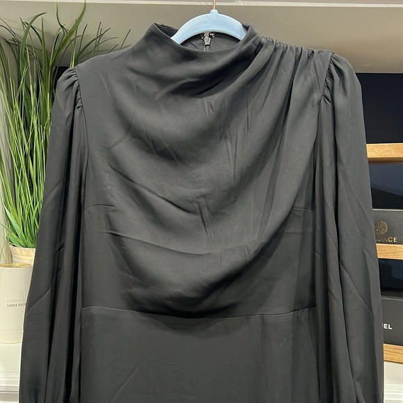 Express black dress high neck  M new w/tag
30% POLYESTER LINING:
100% POLYESTER - Picture 2 of 10